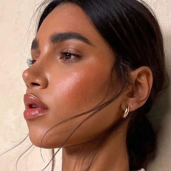 SmashBox Be Legendary Prime and Plush Lipstick - Stepping Out (ROSE NUDE) - Picture 3 of 13